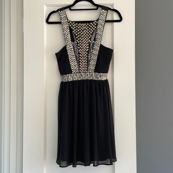 Black dress with sequin size M - Picture 1 of 4